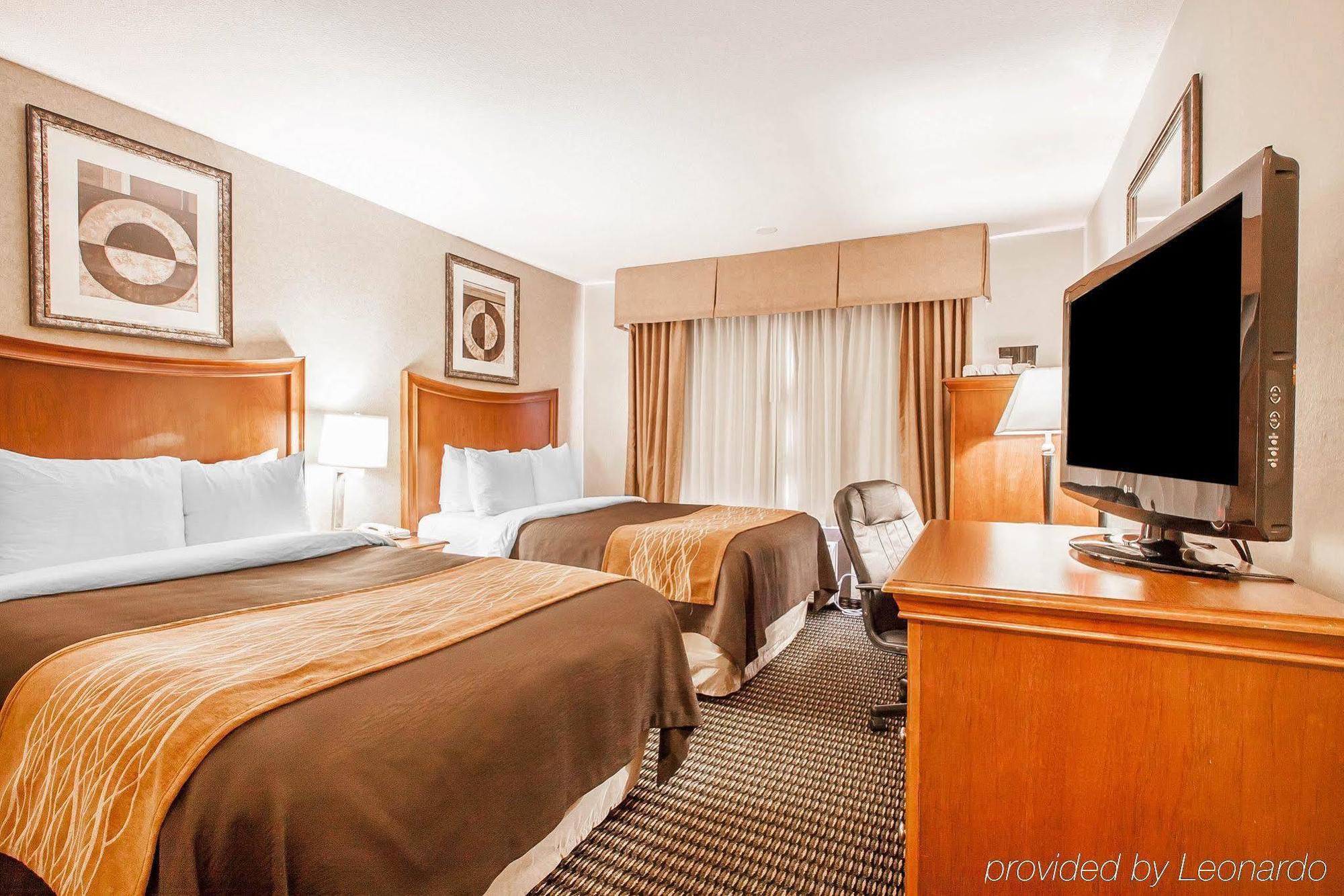 Comfort Inn & Suites Vancouver Downtown City Center Buitenkant foto